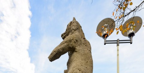Der Berliner Bär auf dem Hepel ist arg marode. Foto © Arnold