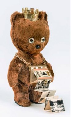 Berliner B, 1961-72. Kunststoff, Metall, Papier, 13 Ã— 7 Ã— 5 cm. Mitte Museum Foto  Friedhelm Hoffmann